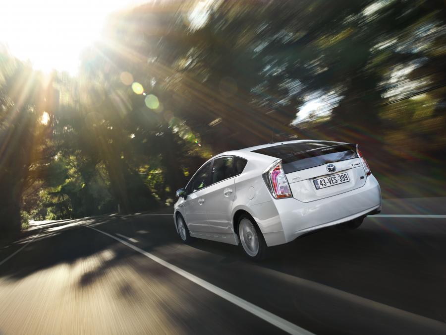  Toyota Prius 2012 года  (фото 29 из 40)